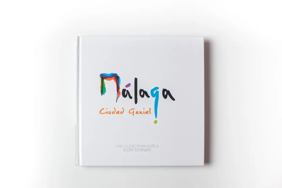 Libro «Málaga, ciudad genial» diseñado por FANS Marketing